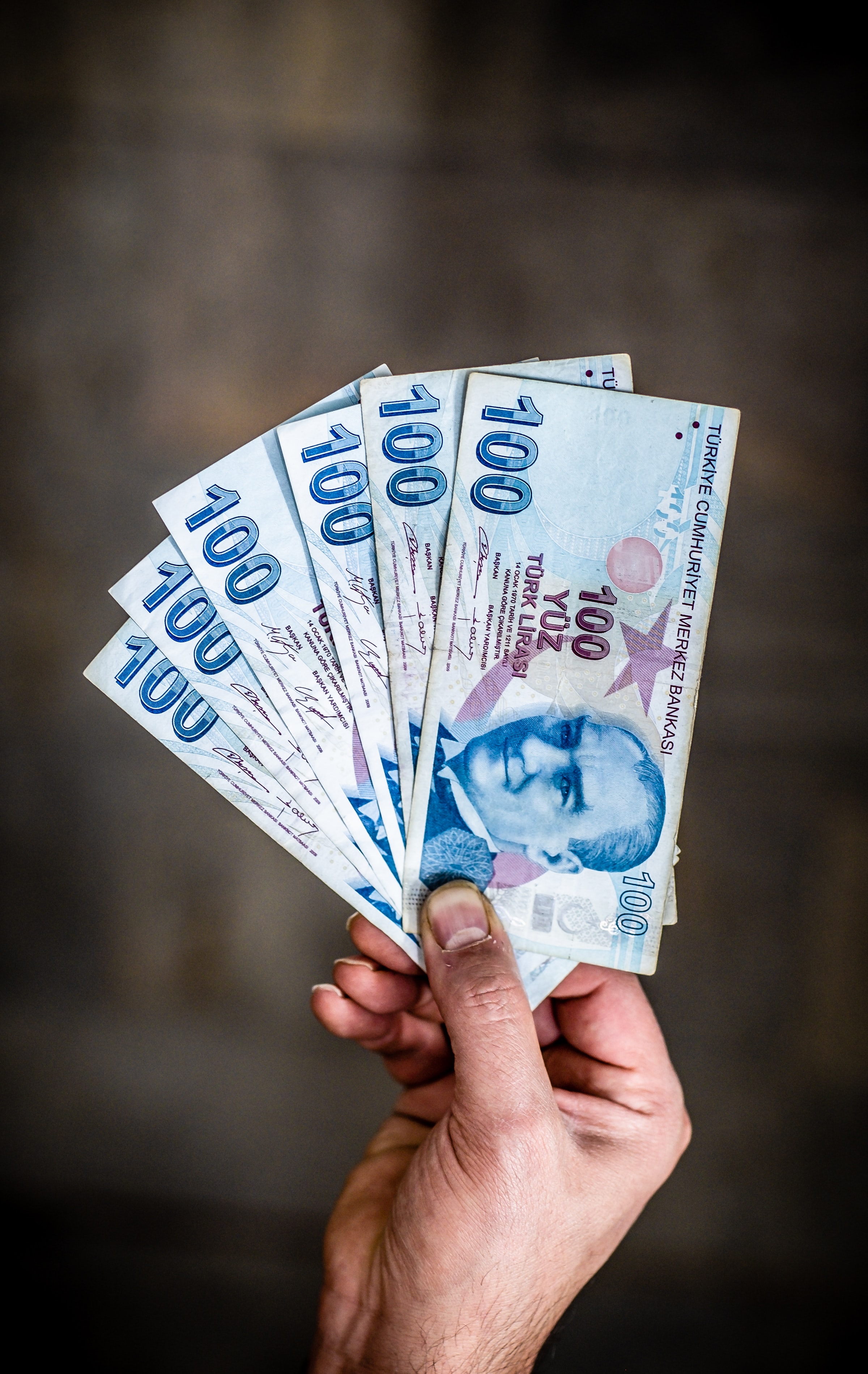 Lira reached record low