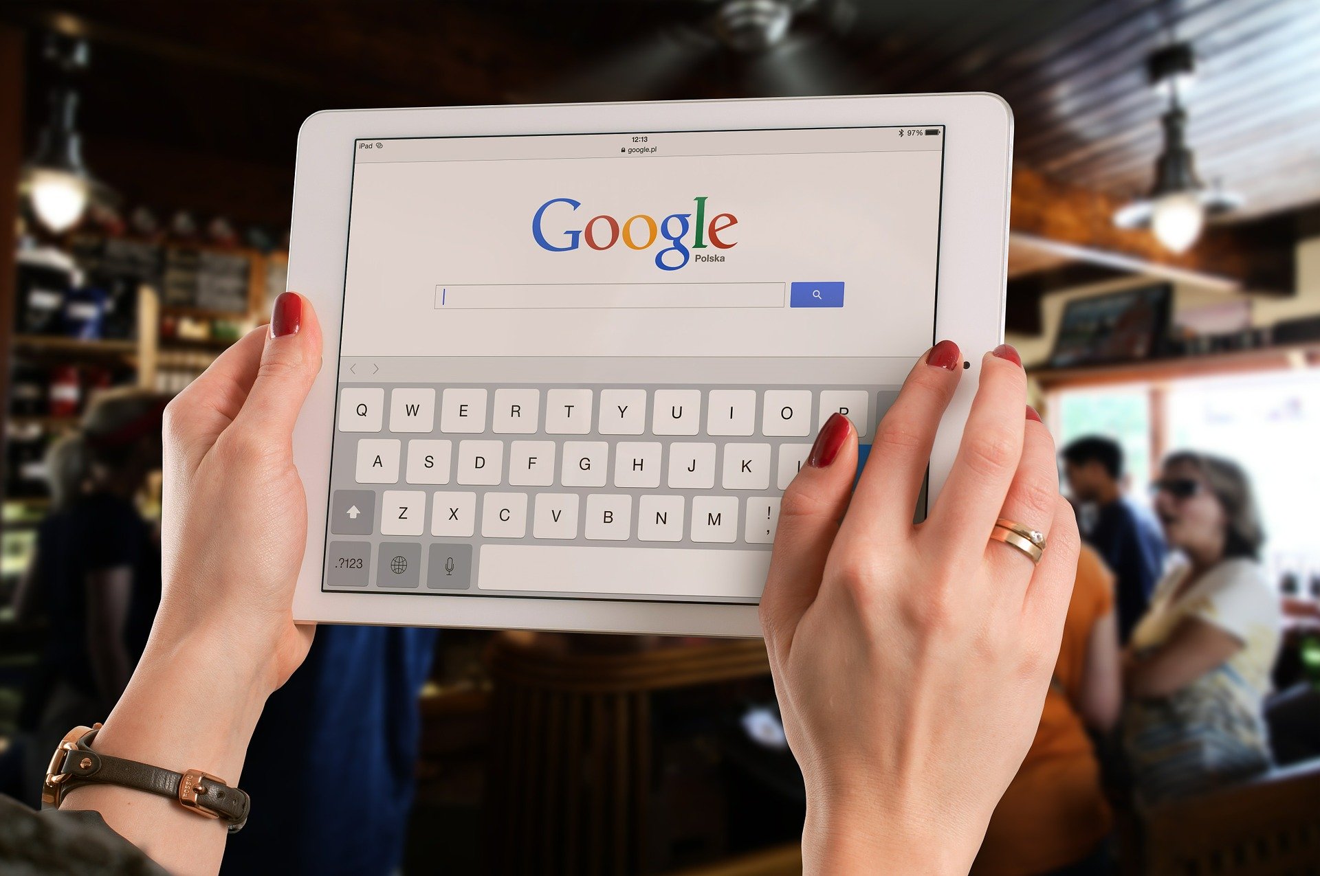 Google bans content