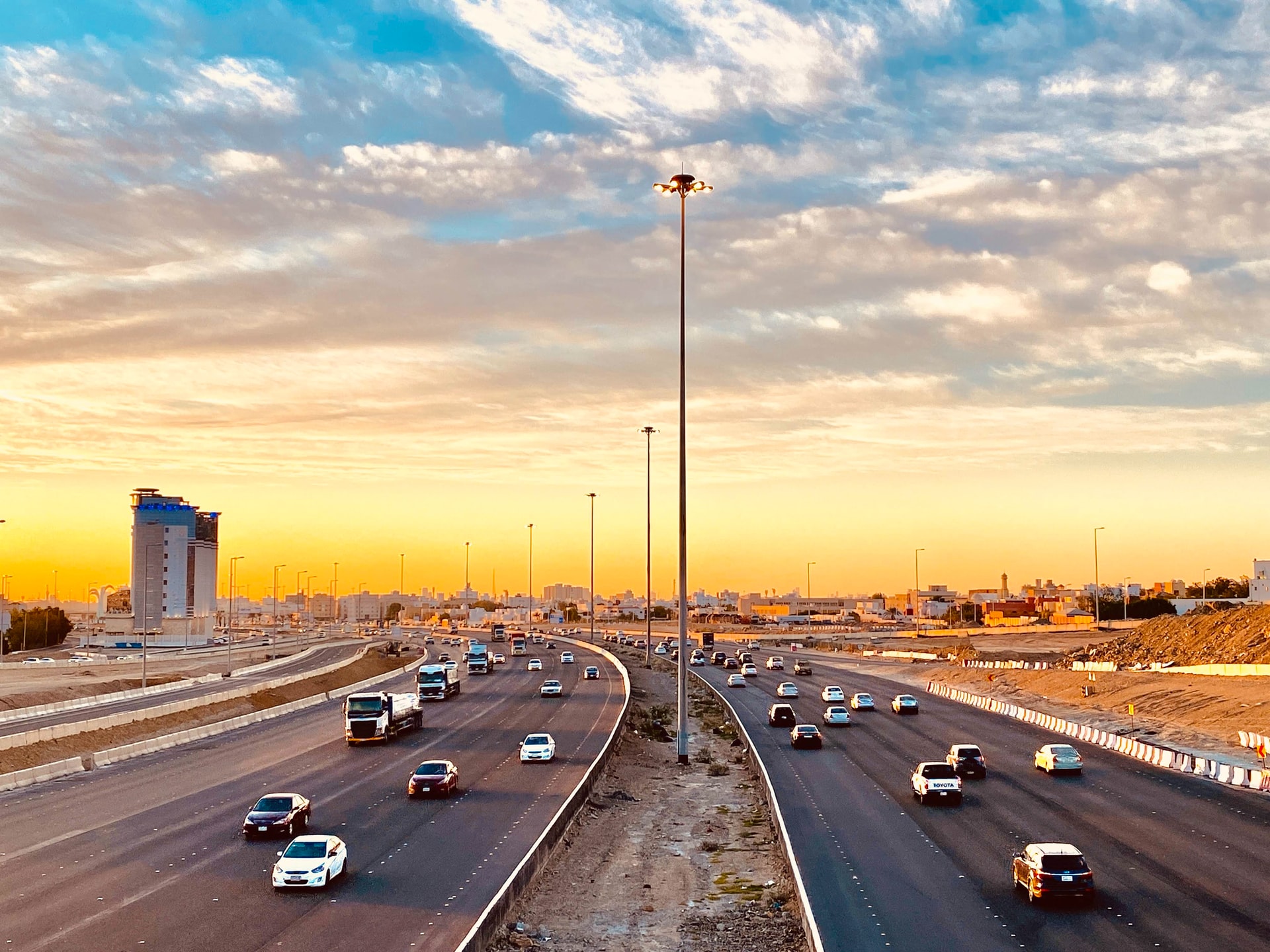 Saudi Arabia transfers Aramco shares to state fund